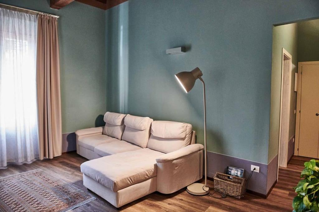 Casa Asja: Cromatismo In Centro Storico Apartment Cesena Ngoại thất bức ảnh